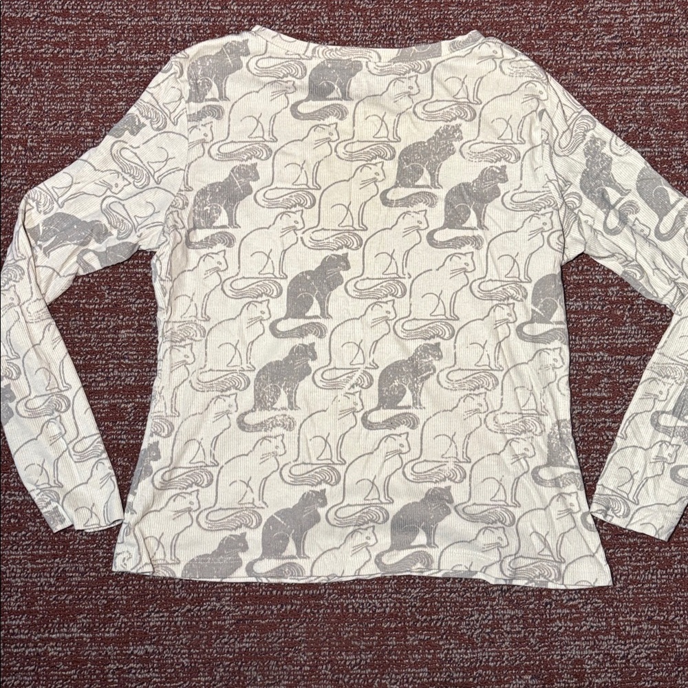 One World cat shirt waffle weave long sleeve cat print t shirt
Women’s medium - Picture 3 of 11